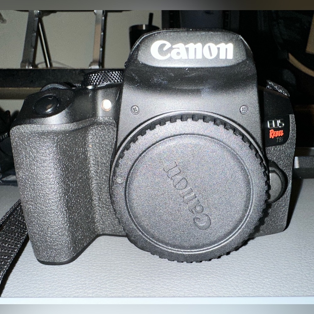 Canon Rebel T8i + 2 lenses (18-55mm and 75-300mm) + 10 filters + 256GB SD Card